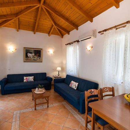 Delphinus Villas-Villa Nikitas Áyios Nikítas Exterior foto